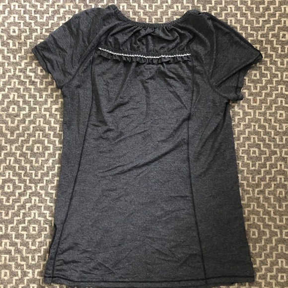 Lululemon Run Wild tee - Picture 5 of 14